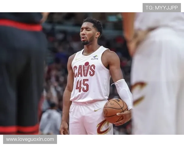 新赛季鹈鹕全力冲击季后赛核心阵容与年轻力量能否再创辉煌