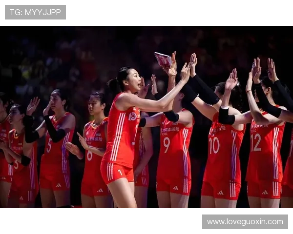 中国女排逆转夺冠全场热血沸腾彰显拼搏精神再掀全国体育热潮