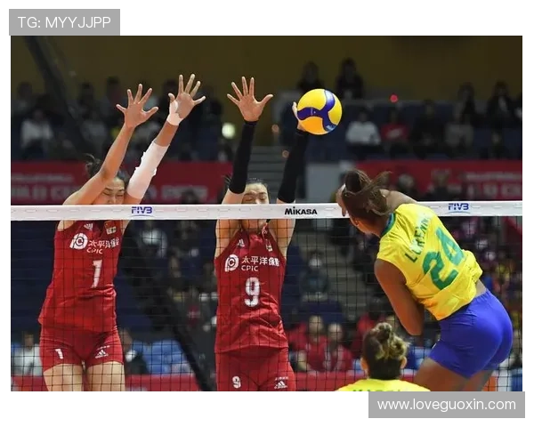 中国女排逆转战胜巴西队成功挺进世界杯决赛展现强大实力