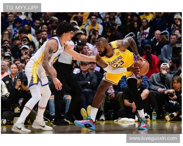 詹姆斯再创历史纪录 湖人击败勇士稳居西部前四