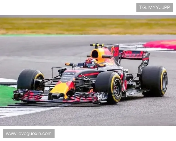 F1赛季倒计时启动 各车队备战新一轮挑战与技术革新