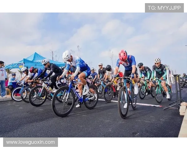 全国体育赛事全面升级引爆冬季竞技热潮推动产业蓬勃发展态势高涨