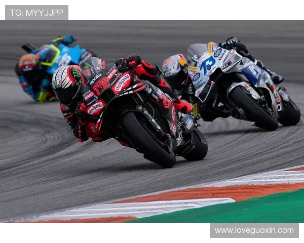 新赛季顶级摩托大奖赛争冠格局生变多位车手强势备战冲击荣耀巅峰