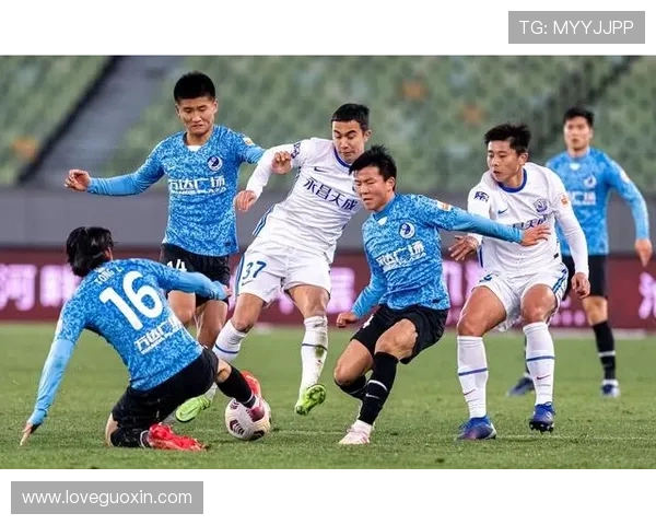 和睦法兰克福新赛季布局成效显现球队目标全面升级引发球迷期待