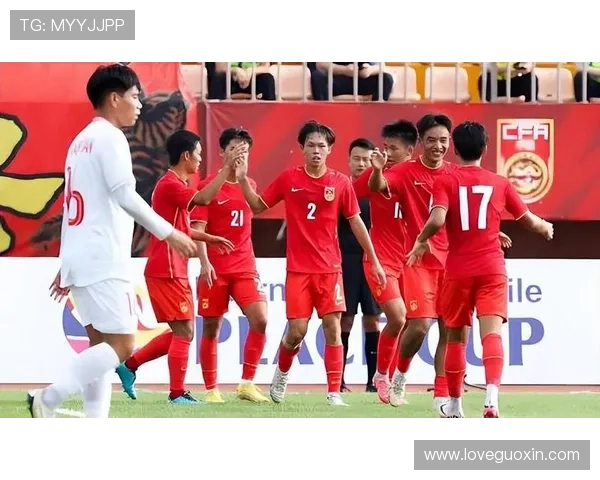 国家队新星爆发关键赛事逆转夺冠引发球迷热议赛后备战奥运前景被看好