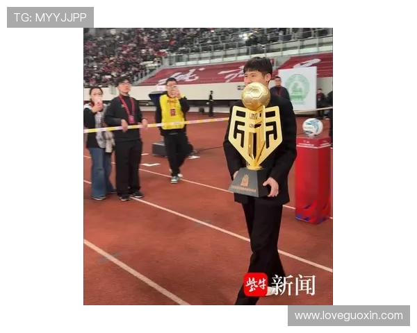 新赛季网坛风云再起中国球员表现亮眼名将争夺冠军大满贯赛场看点十足