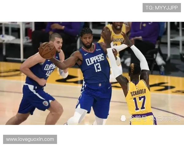 湖人战胜快船迎来季前赛首胜 詹姆斯表现亮眼詹皇三双接近